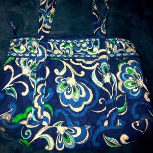 Pretty blue Vera Bradley tote bag